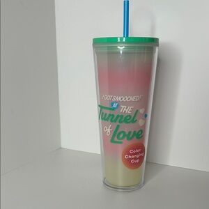 ban.do Color Changing Cup - Pink and Green